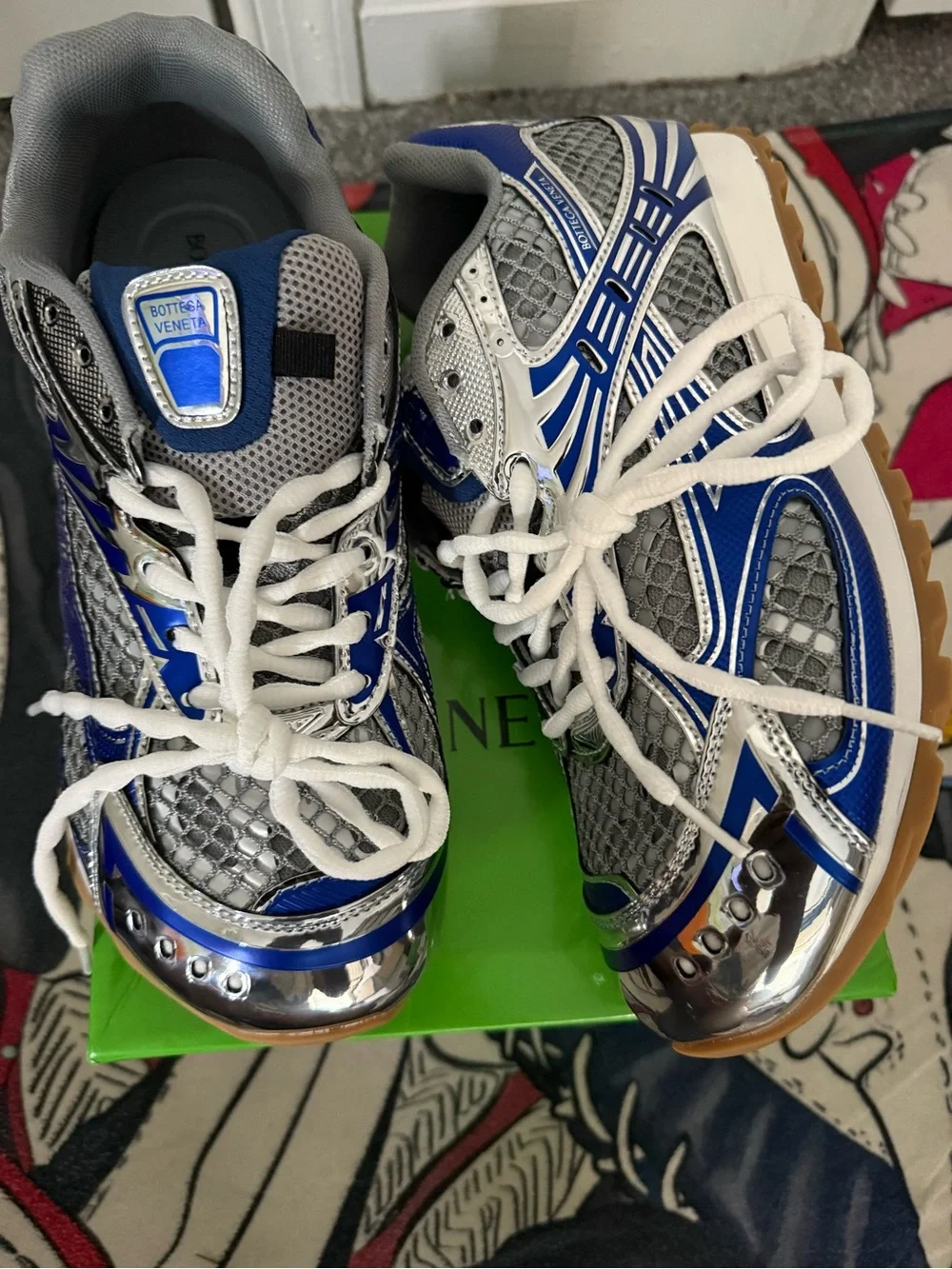 Banana Republic Silver and Blue Men’s Sneakers